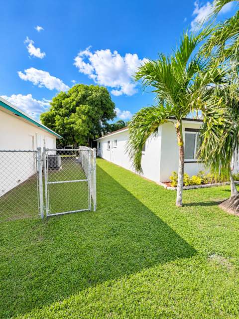 2210 NW 93rd Avenue, Pembroke Pines FL - photo 17 of 19