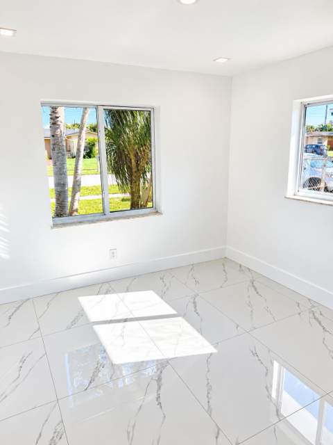 2210 NW 93rd Avenue, Pembroke Pines FL - photo 6 of 19