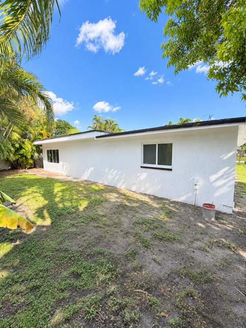 2210 NW 93rd Avenue, Pembroke Pines FL - photo 18 of 19