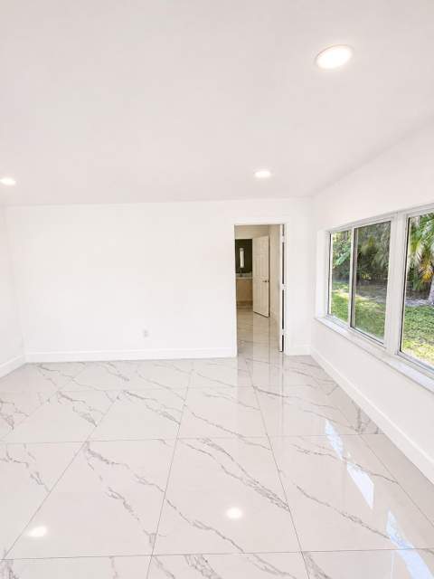 2210 NW 93rd Avenue, Pembroke Pines FL - photo 13 of 19