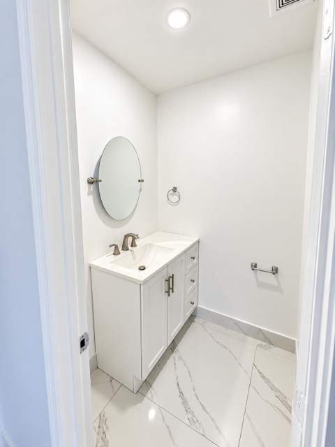 2210 NW 93rd Avenue, Pembroke Pines FL - photo 11 of 19