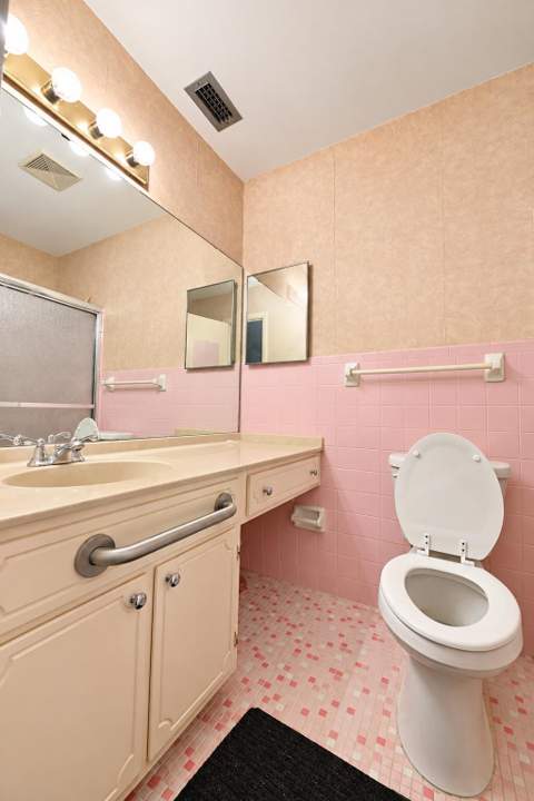202 SW Oakridge Drive, Port St. Lucie FL - photo 11 of 25