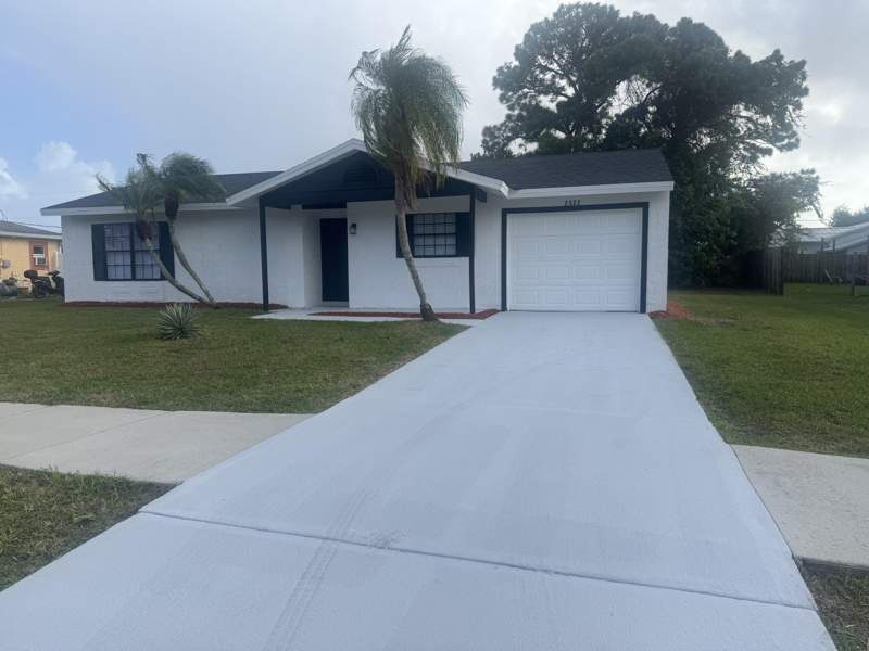 3 bedroom Single Family Residence at 2522 SE Mariposa Avenue, Port St Lucie Section 30, Port St. Lucie — photo 3