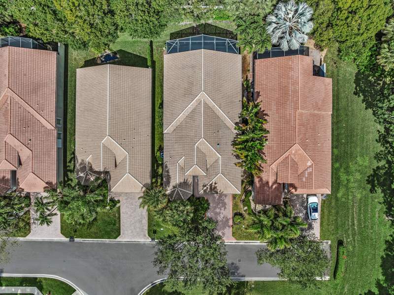 4 bedroom Single Family Residence at 8127 Playa Del Sur Boulevard, Valencia Shores, Lake Worth — photo 4