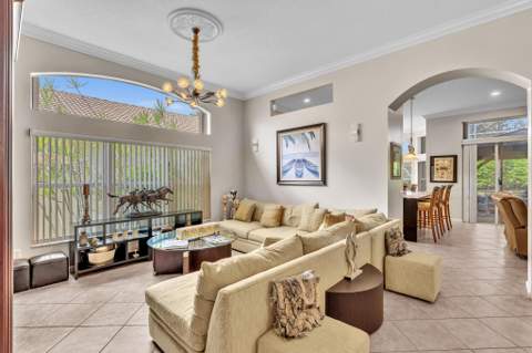 8127 Playa Del Sur Boulevard, Lake Worth FL - photo 13 of 59