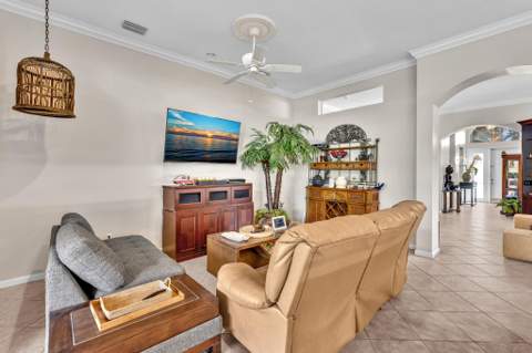 8127 Playa Del Sur Boulevard, Lake Worth FL - photo 9 of 59