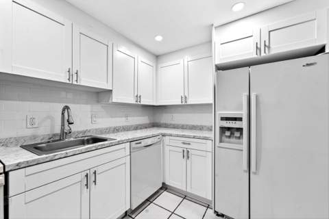 1681 NW 70th Avenue #102, Plantation FL - photo 12 of 32