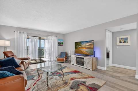 7290 Kinghurst Drive #807, Delray Beach FL - photo 12 of 72