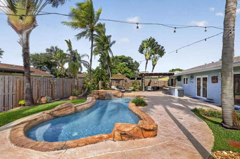 3 bedroom Single Family Residence at 6801 NW 21st Terrace, Palm Aire Village 3rd Section, Fort Lauderdale — photo 3