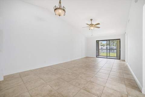 4880 Lucerne Lakes Boulevard #206, Lake Worth FL - photo 20 of 40