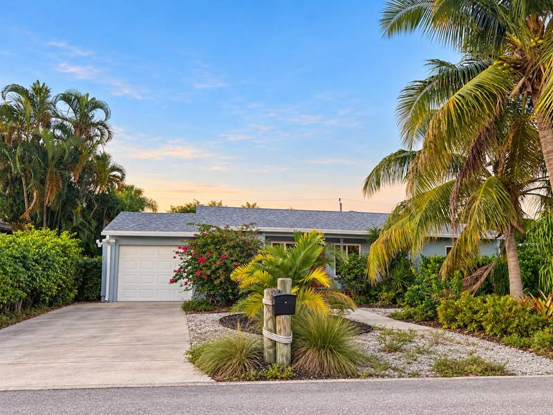4 bedroom Single Family Residence at 164 Bryn Mawr Drive, College Park Add 3, Lake Worth Beach — photo 2