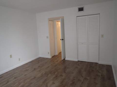 2820 Somerset #206O, Lauderdale Lakes FL - photo 11 of 11