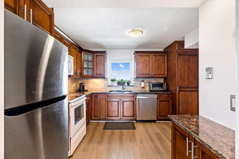 2 bedroom Condominium at 301 Lake Shore Drive #702, Lake Harbour Towers Condo, Lake Park — photo 4