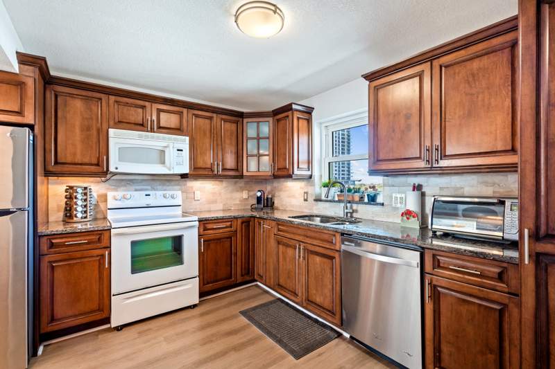 2 bedroom Condominium at 301 Lake Shore Drive #702, Lake Harbour Towers Condo, Lake Park — photo 5