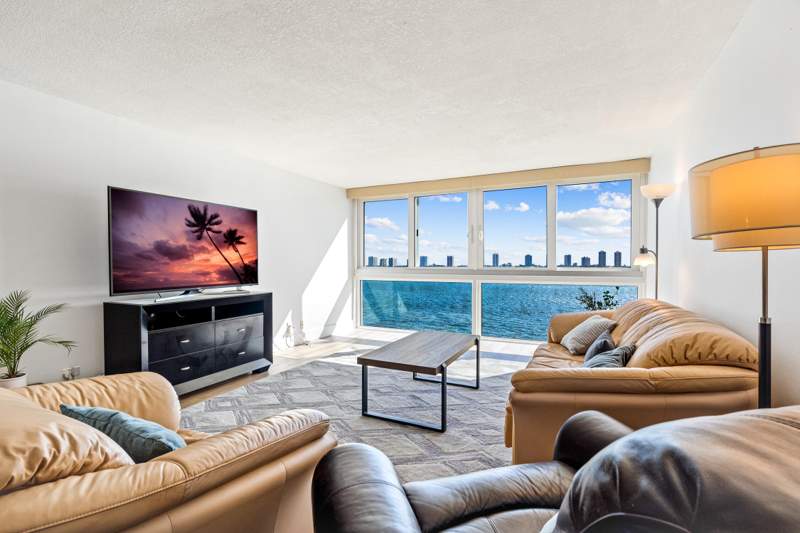 2 bedroom Condominium at 301 Lake Shore Drive #702, Lake Harbour Towers Condo, Lake Park — photo 3