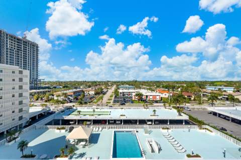 301 Lake Shore Drive #702, Lake Park FL - photo 7 of 11