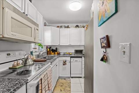 1943 SW Palm City Road #D, Stuart FL - photo 6 of 26