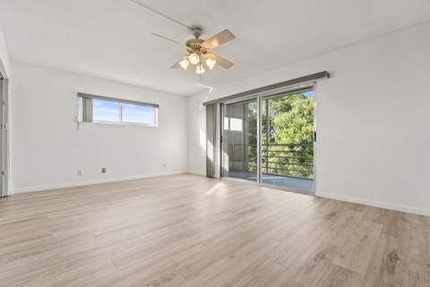 401 Greenbrier A, West Palm Beach FL - photo 21 of 32