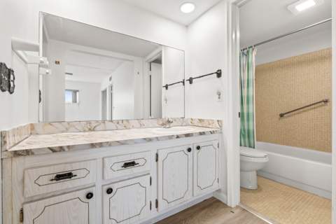 401 Greenbrier A, West Palm Beach FL - photo 24 of 32