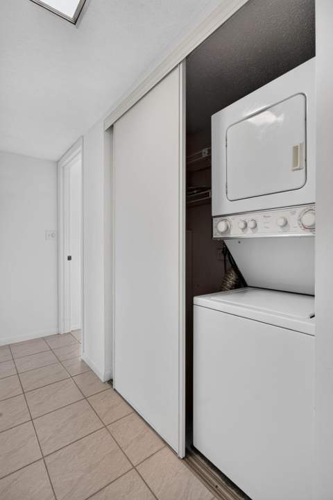 2309 S Cypress Bend Drive #611D, Pompano Beach FL - photo 17 of 113
