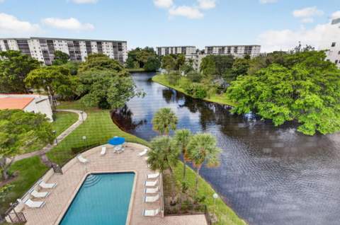 2309 S Cypress Bend Drive #611D, Pompano Beach FL - photo 20 of 113