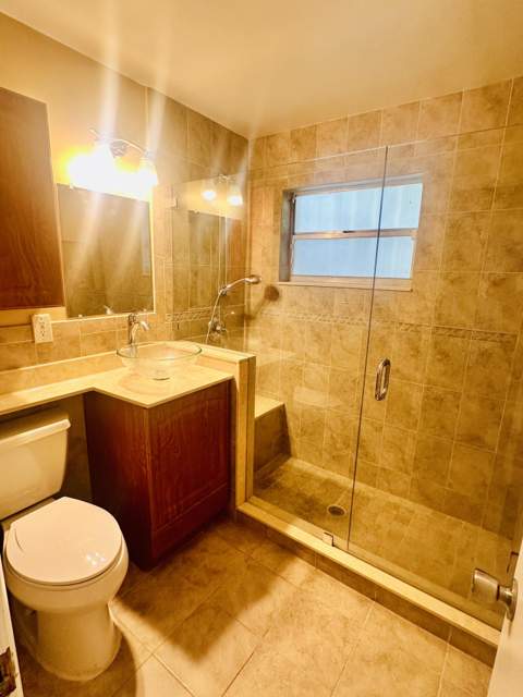 1572 W 10th Street, Riviera Beach FL - photo 7 of 19