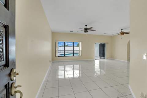 9401 NW 18th Drive, Plantation FL - photo 11 of 59