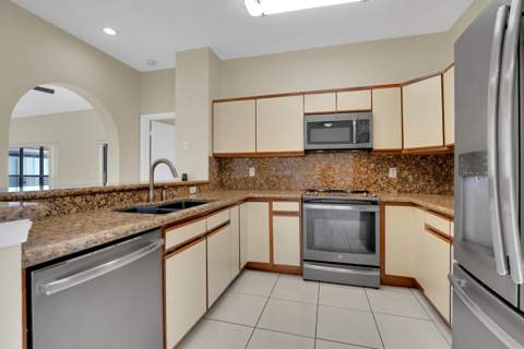 9401 NW 18th Drive, Plantation FL - photo 24 of 59