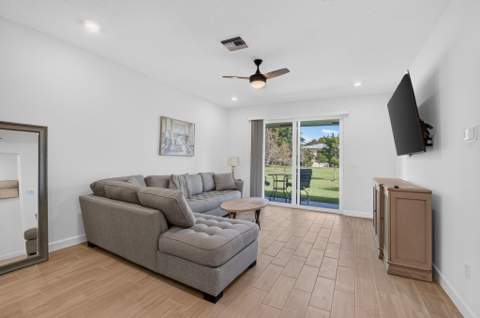 5665 Divine Drive, Delray Beach FL - photo 16 of 64