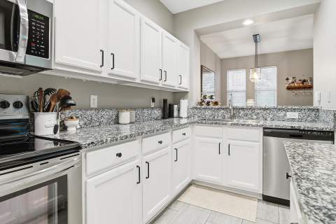 480 Amador Lane #4, West Palm Beach FL - photo 6 of 36