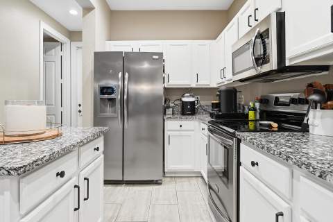 480 Amador Lane #4, West Palm Beach FL - photo 7 of 36