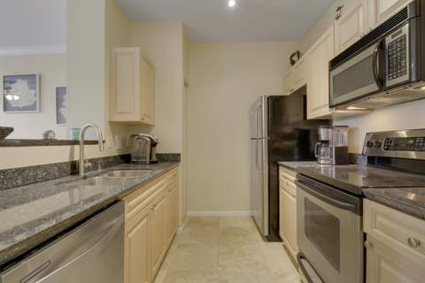 580 S Sapodilla Avenue #305, West Palm Beach FL - photo 11 of 20