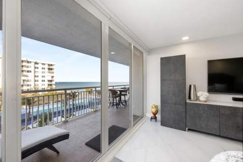 3546 S Ocean Boulevard #527, South Palm Beach FL - photo 11 of 35