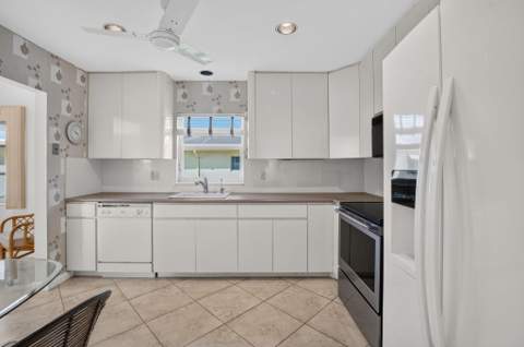 6194 Lasalle Road, Delray Beach FL - photo 14 of 42