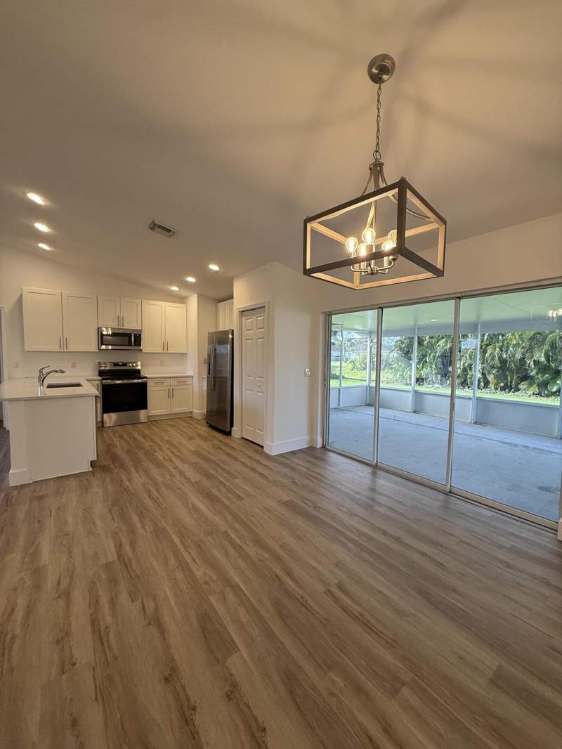 3 bedroom Single Family Residence at 2226 SE Friendship Street, Port St Lucie Section 40, Port St. Lucie — photo 4