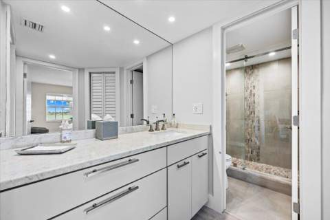 1025 Sugar Sands Boulevard #Unit 261, Riviera Beach FL - photo 17 of 40
