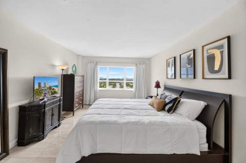 340 Sunset Drive #1809, Fort Lauderdale FL - photo 22 of 40