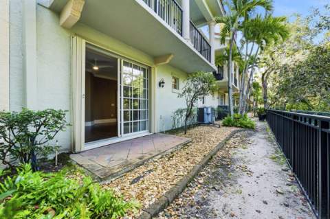 2491 San Pietro Circle, Palm Beach Gardens FL - photo 10 of 49