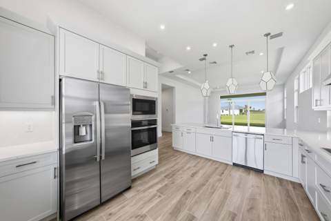 8128 SW Vanita Way, Port St. Lucie FL - photo 10 of 23