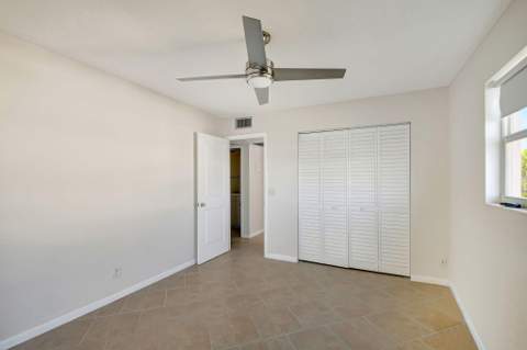 152 Chatham G, West Palm Beach FL - photo 9 of 38