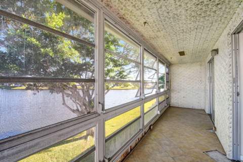 152 Chatham G, West Palm Beach FL - photo 15 of 38