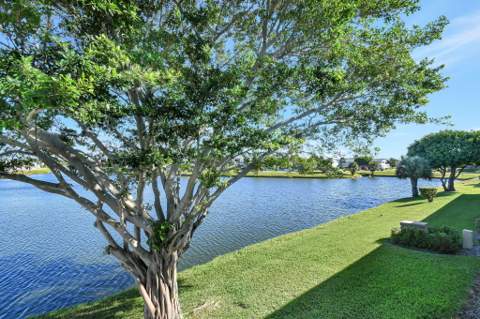 152 Chatham G, West Palm Beach FL - photo 16 of 38
