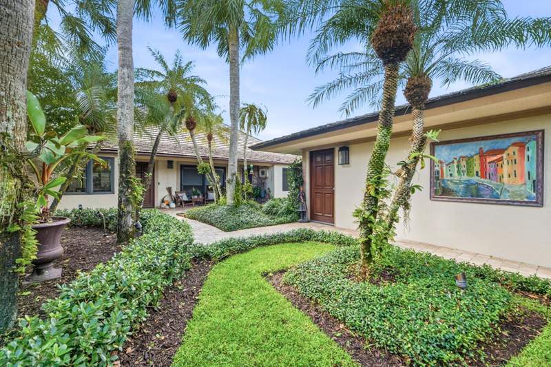 2 bedroom Single Family Residence at 2083 Wightman Drive, Golf And Tennis Village Ph 2A, Wellington — photo 3