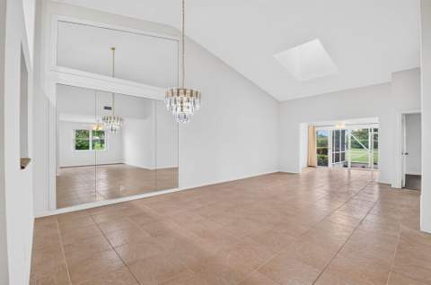 5726 Royal Lake Circle, Boynton Beach FL - photo 6 of 48