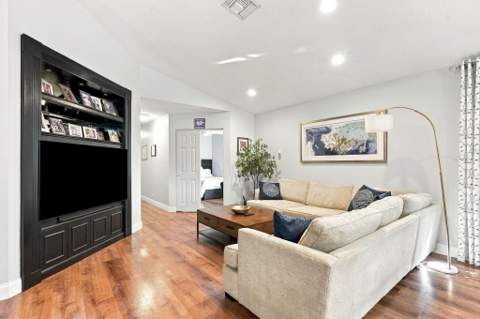 11589 Augustus Drive, Boynton Beach FL - photo 10 of 47