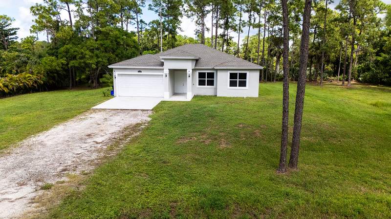 4 bedroom Single Family Residence at 16569 77th Lane, Loxahatchee, Loxahatchee — photo 3