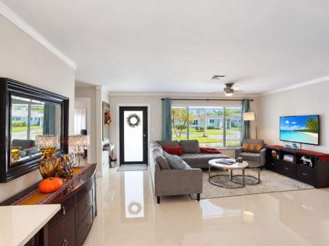 5401 NE 17th Terrace, Fort Lauderdale FL - photo 9 of 44