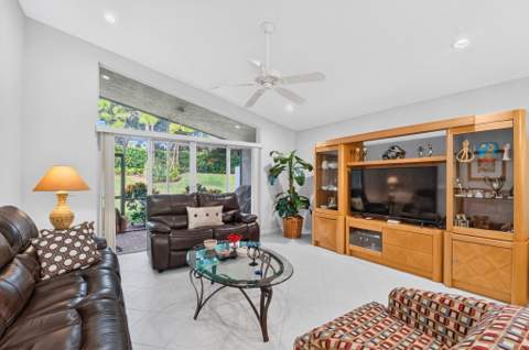 7543 Pebble Shores Terrace, Lake Worth FL - photo 15 of 76