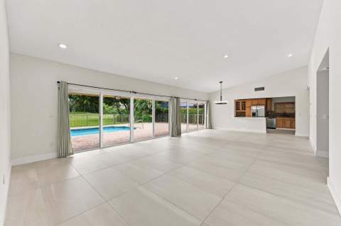 10134 Boca Woods Lane, Boca Raton FL - photo 11 of 76