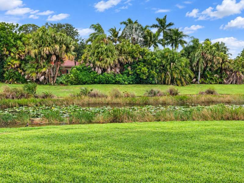 4 bedroom Single Family Residence at 1705 Flagler Manor Circle, Flagler Mnr, West Palm Beach — photo 2